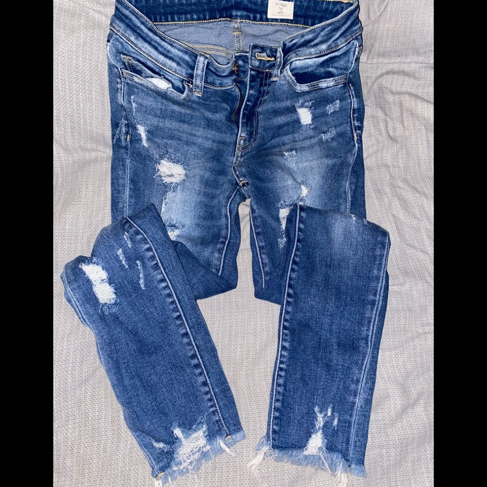 NWOT 👀 ! Gly Super stretch distress skinny jeans